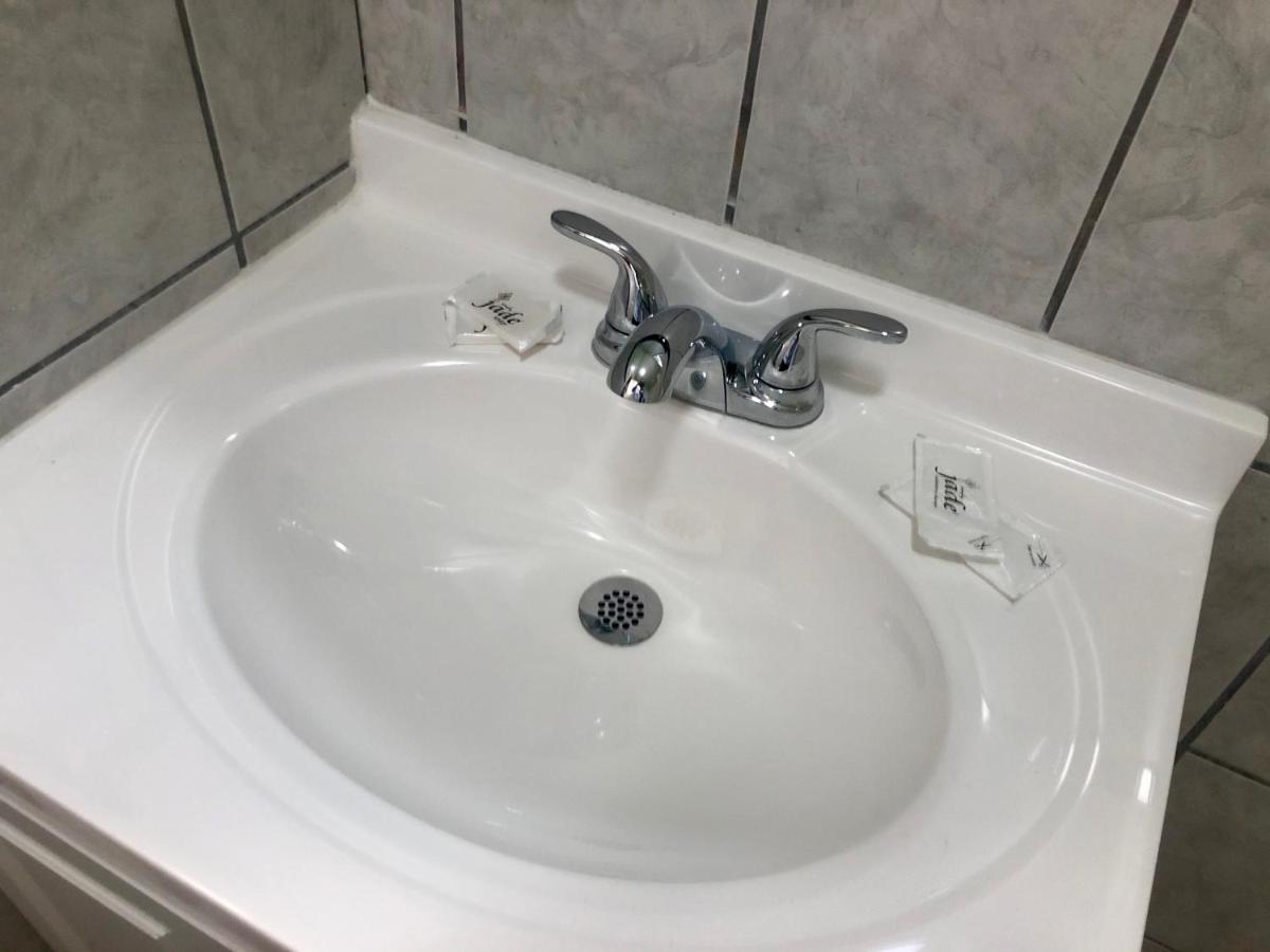 La Petite Rouge Motel San Diego Ngoại thất bức ảnh