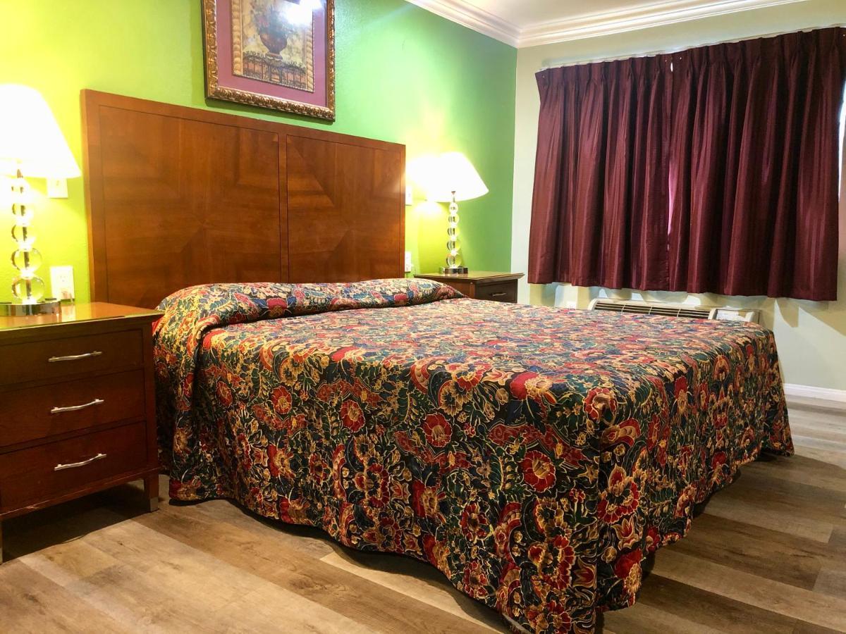 La Petite Rouge Motel San Diego Ngoại thất bức ảnh
