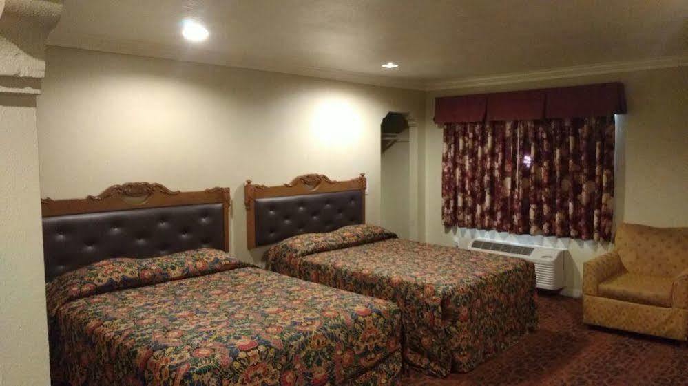 La Petite Rouge Motel San Diego Ngoại thất bức ảnh