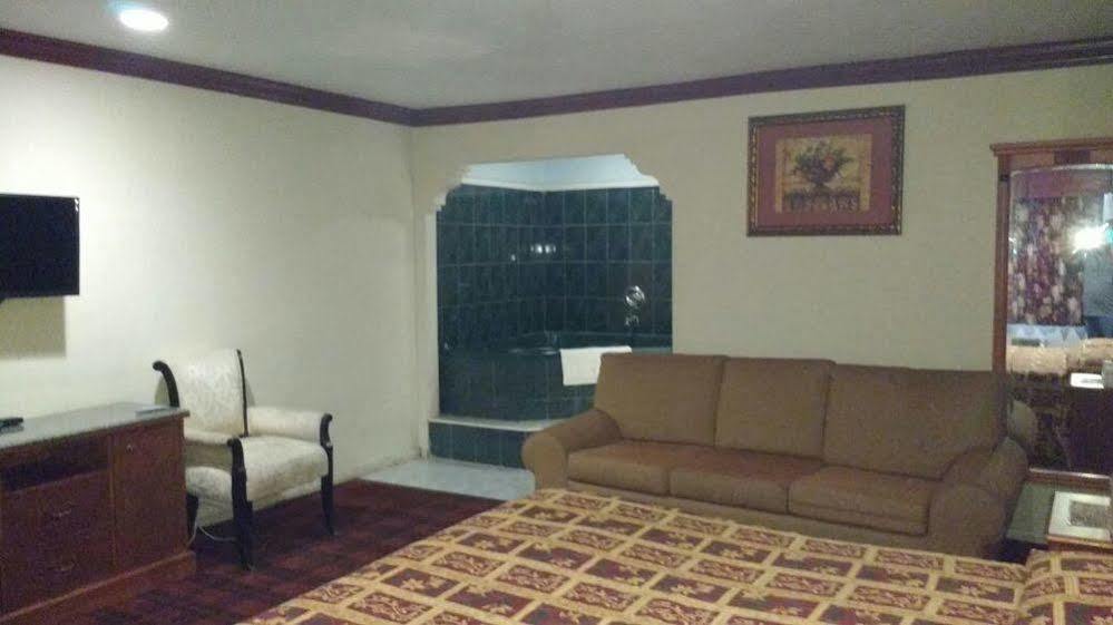 La Petite Rouge Motel San Diego Ngoại thất bức ảnh